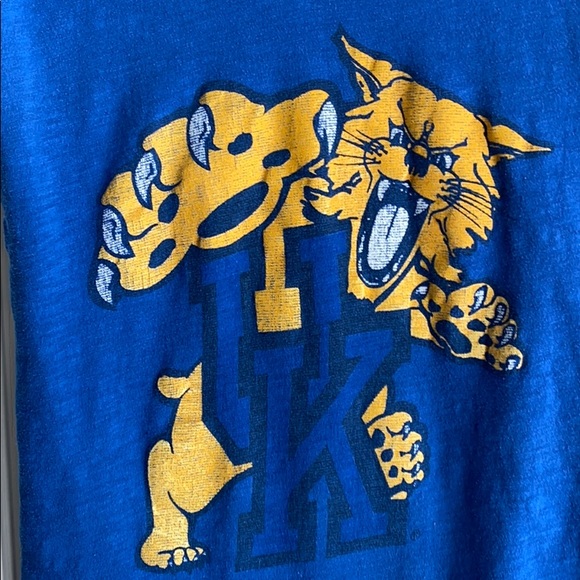 University of Kentucky Tshirt - Picture 2 of 5